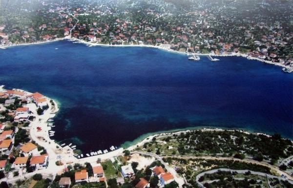 Apartments Ivan Orlic Vinišće Екстериор снимка