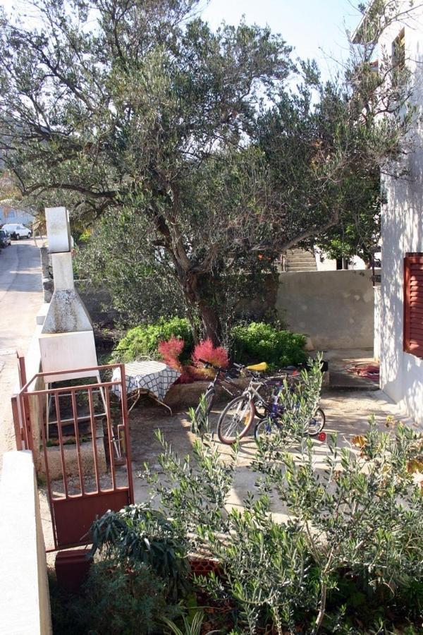 Apartments Ivan Orlic Vinišće Екстериор снимка